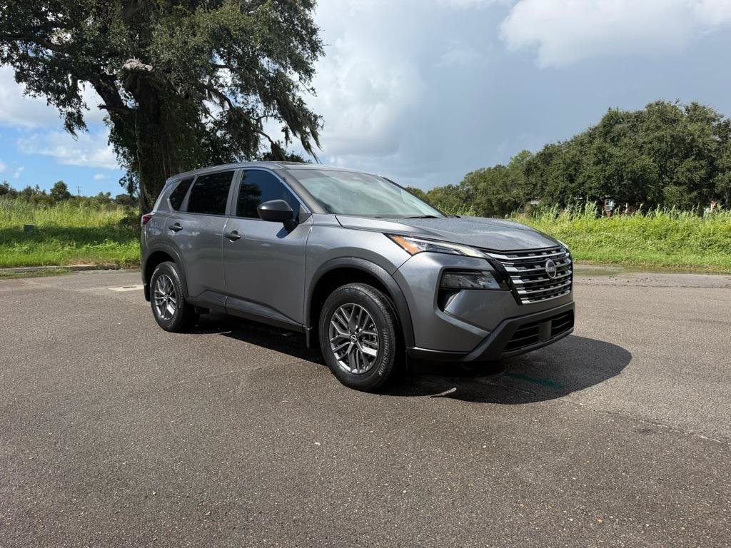 Used 2024 Nissan Rogue S FWD image 7