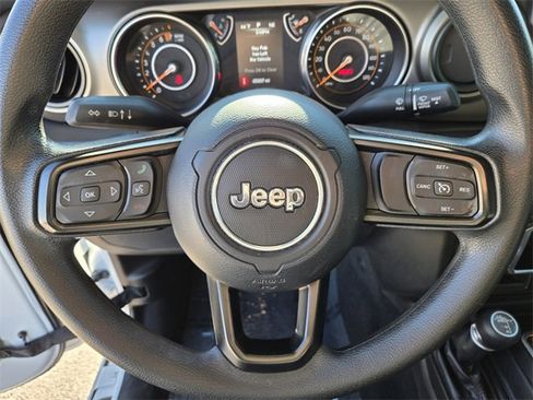 Used 2018 Jeep Wrangler Unlimited Sport image 24