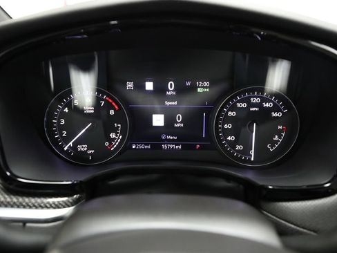 Used 2025 Cadillac XT5 Sportv w/ LPO, Red Accent Package AWD/4WD image 4