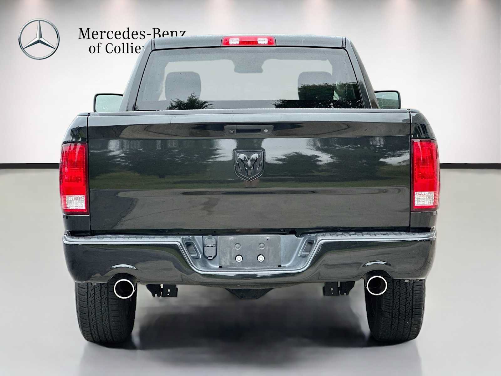 Used 2018 RAM 1500 Express w/ Black Ram 1500 Express Group RWD image 6