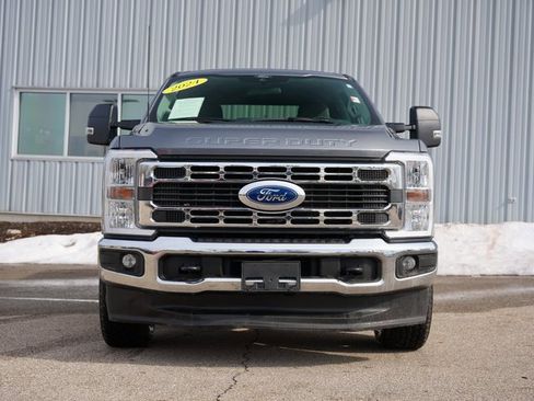 Used 2024 Ford F250 XLT image 3