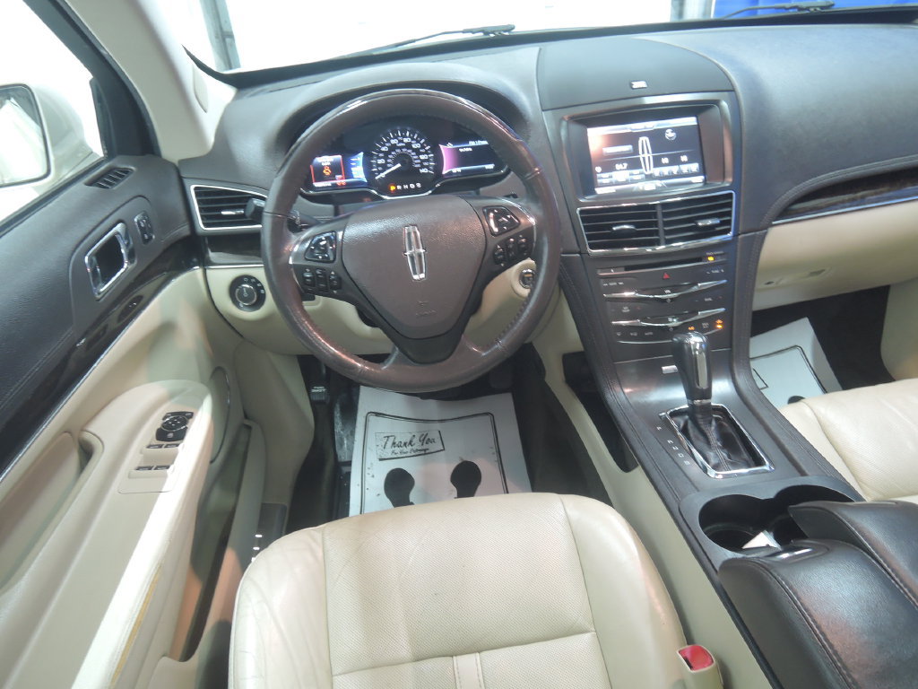 Used 2014 Lincoln MKT AWD w/ Equipment Group 201A image 13