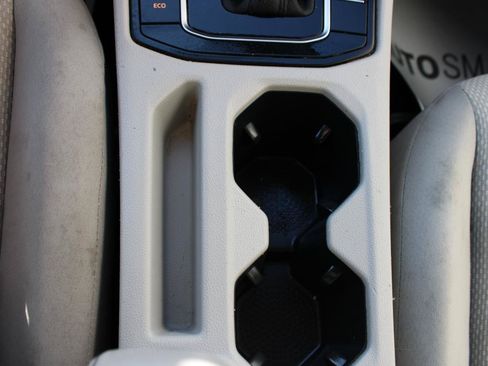 Used 2020 Volkswagen Jetta SE FWD image 23