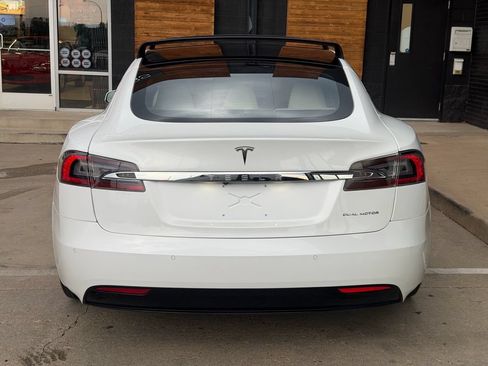 Used 2021 Tesla Model S Long Range Plus AWD/4WD image 13
