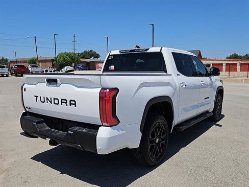 Used 2026 Toyota Tundra Limited AWD/4WD image 5