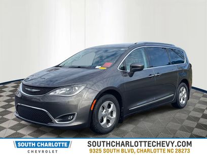 Used 2017 Chrysler Pacifica Touring-L Plus