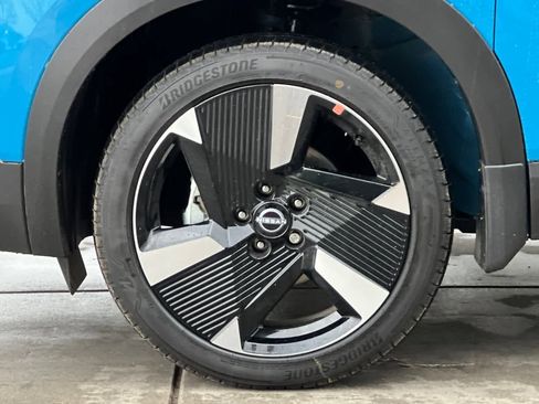 New 2026 Nissan Kicks SR image 32