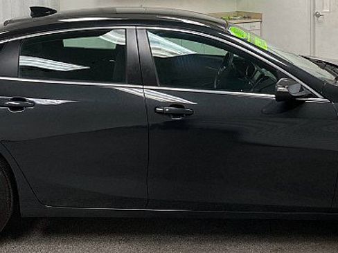 Used 2018 Chevrolet Malibu LT image 4