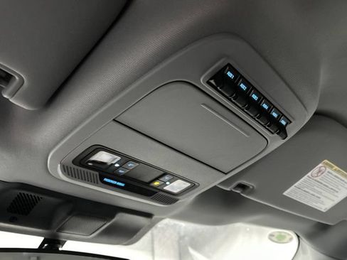 New 2023 Ford F550 4x4 Regular Cab Super Duty image 31