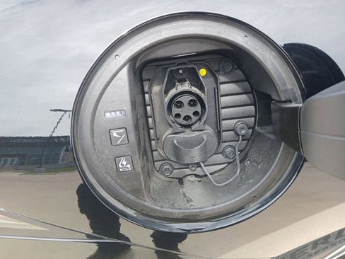 Used 2025 Hyundai Ioniq 6 SEL RWD image 19