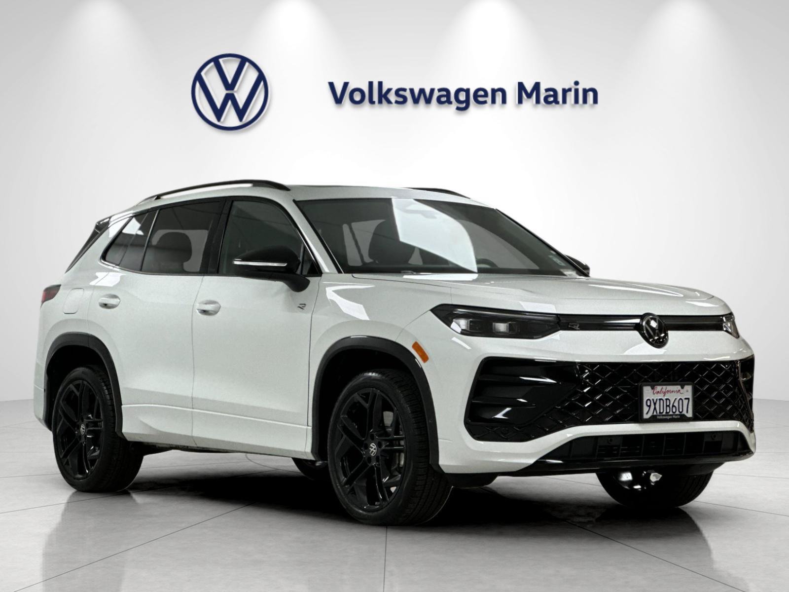Used 2026 Volkswagen Tiguan SE R-Line AWD/4WD image 7