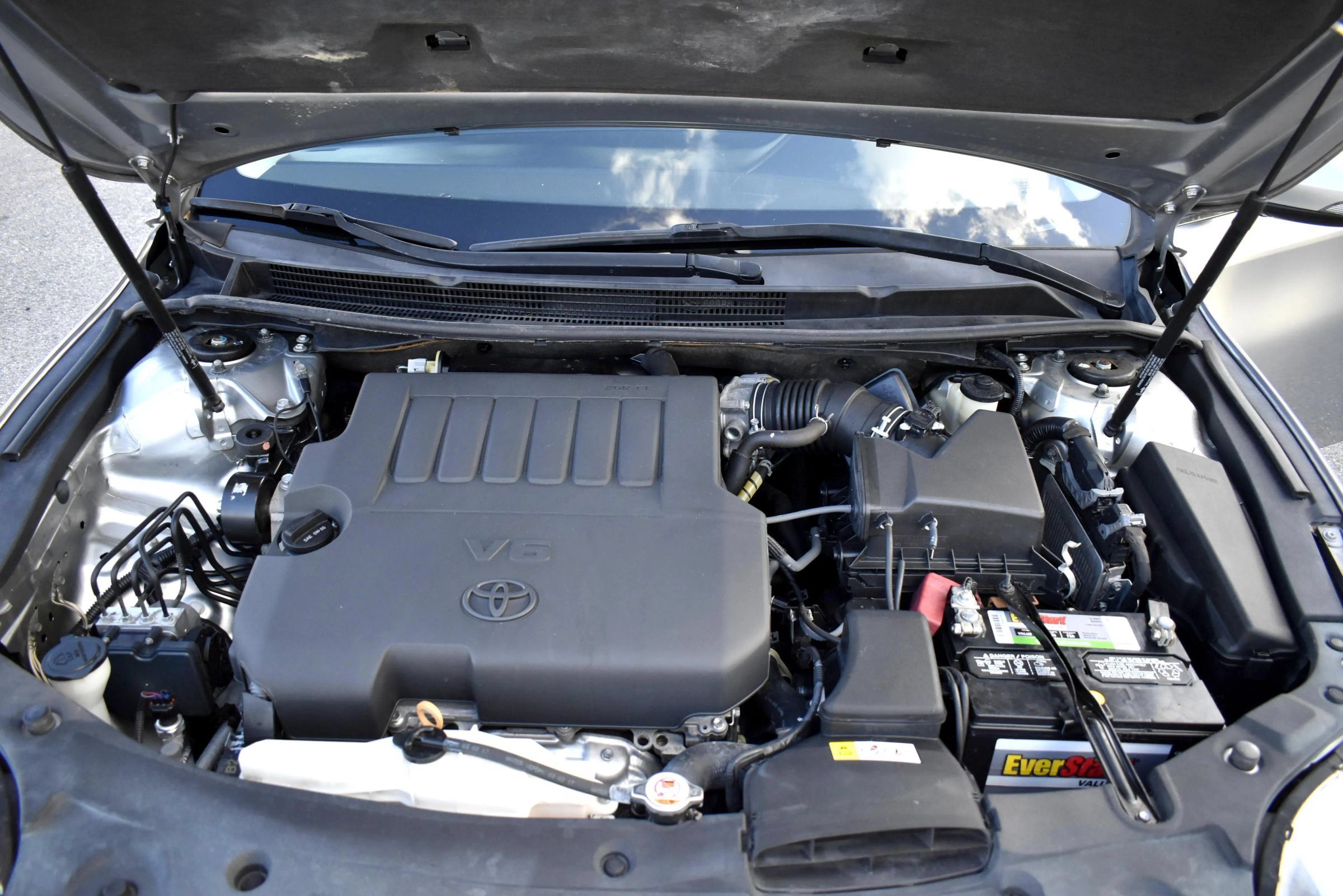 Used 2018 Toyota Avalon XLE FWD image 30
