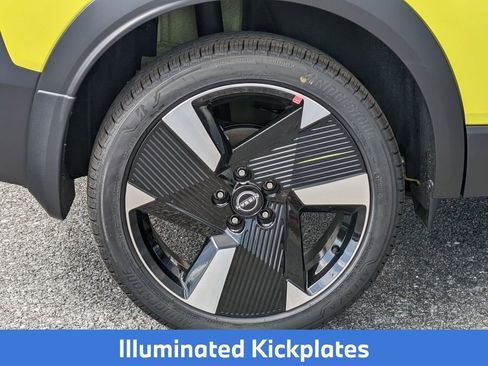 Used 2026 Nissan Kicks SR w/ Illumination Package image 13