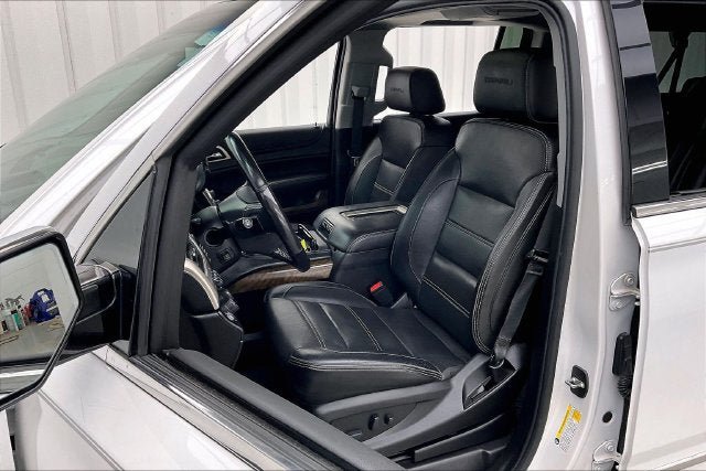 Used 2019 GMC Yukon XL Denali w/ Denali Ultimate Package AWD/4WD image 8