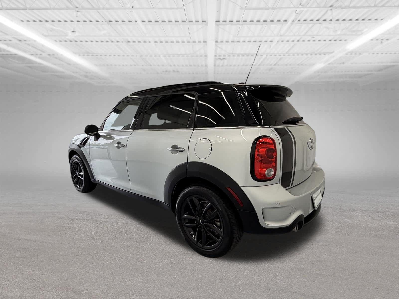 Used 2015 MINI Cooper Countryman S FWD image 3