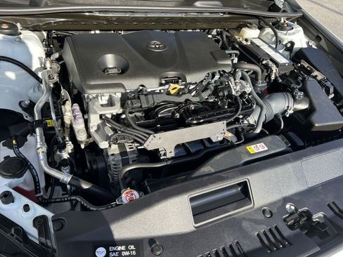 Used 2022 Toyota Camry SE image 26