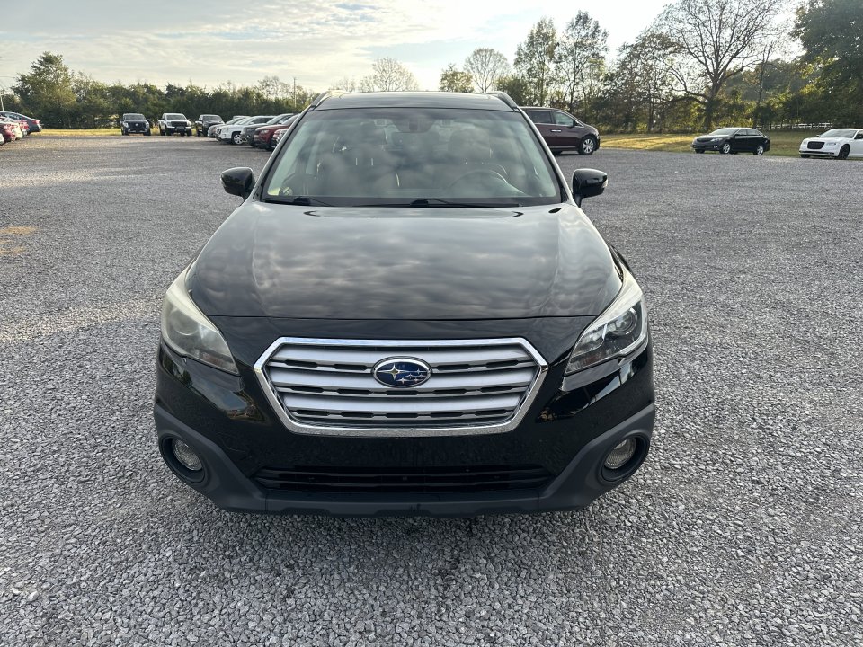 Used 2017 Subaru Outback 3.6R Touring AWD/4WD image 2