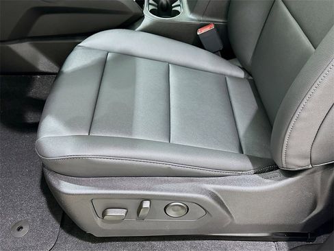 New 2026 GMC Canyon Elevation w/ Convenience Package image 19