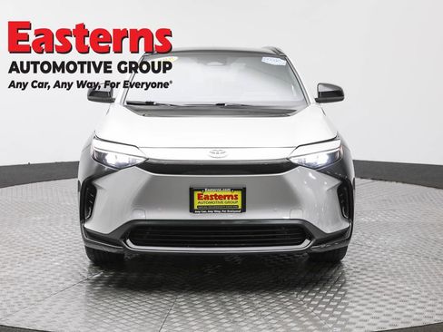 Used 2023 Toyota bZ4X AWD image 2