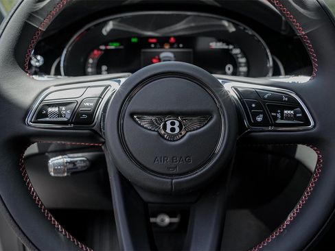 New 2025 Bentley Flying Spur Plug-In Hybrid image 24