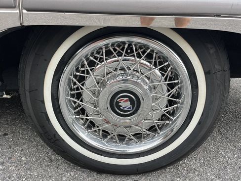 Used 1992 Buick Roadmaster Sedan RWD image 26