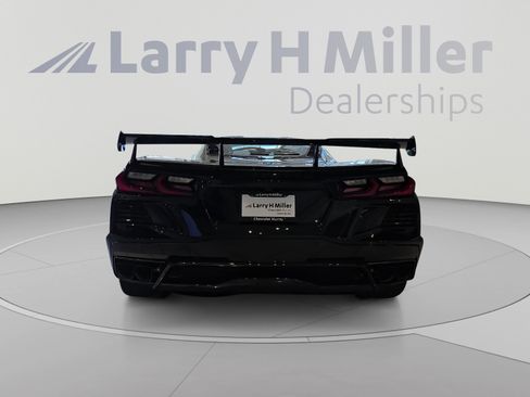 New 2027 Chevrolet Corvette Stingray Coupe w/ Z51 Performance Package RWD image 4
