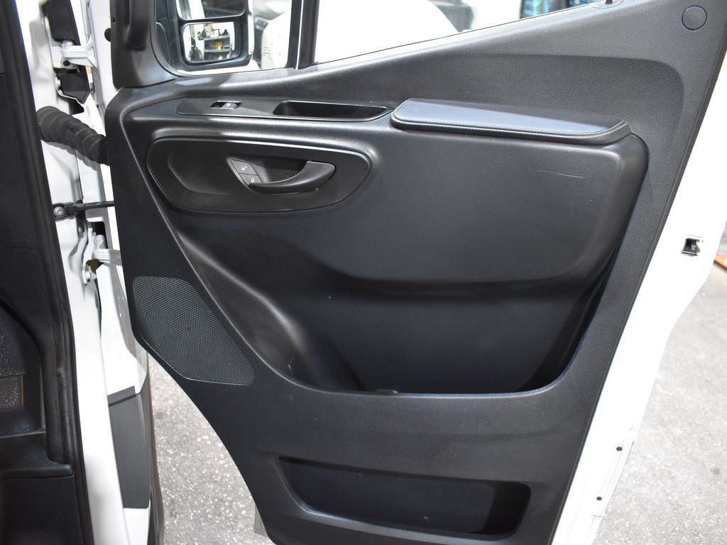 Used 2024 Mercedes-Benz Sprinter 2500 w/ Acoustic Package image 13
