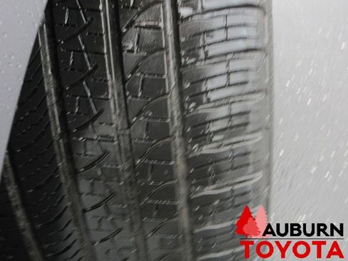 Used 2024 Land Rover Range Rover Sport SE image 5