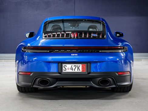 Used 2026 Porsche 911 Carrera T RWD image 5