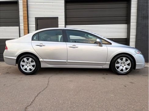 Used 2010 Honda Civic LX image 8