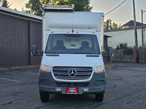 Used 2019 Mercedes-Benz Sprinter 170 w/ Chrome Grille Package image 5
