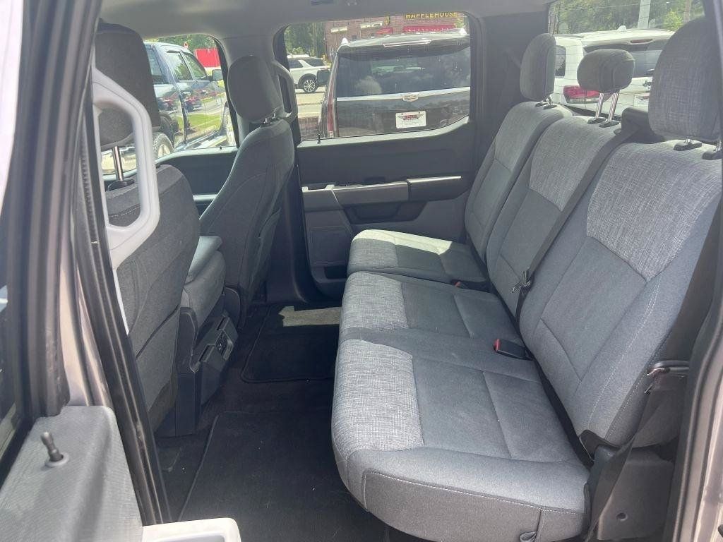 Used 2021 Ford F150 XLT RWD image 12