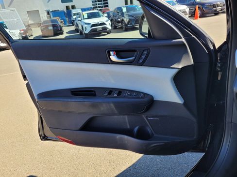 Used 2018 Kia Optima EX image 15