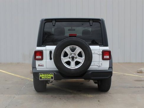 Used 2021 Jeep Wrangler Sport S image 6