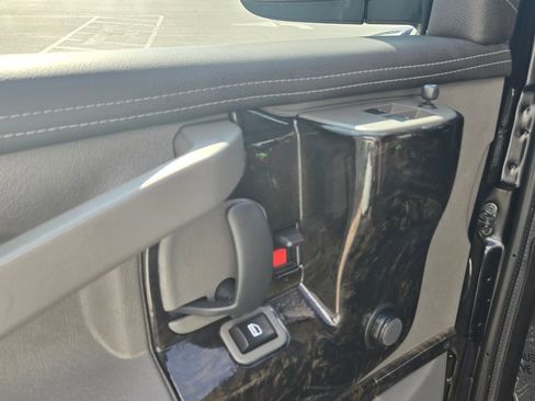 Used 2022 Chevrolet Express 2500 Extended w/ Enhanced Convenience Package image 14