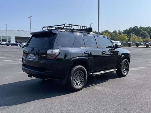 Used 2020 Toyota 4Runner Venture w/ Moonroof Package AWD/4WD image 6
