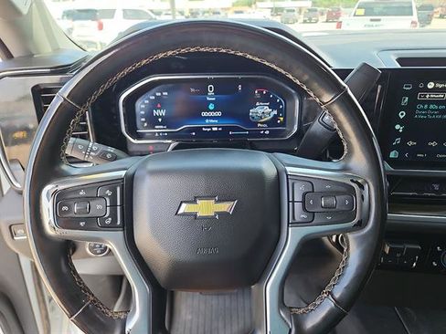 Used 2025 Chevrolet Silverado 2500 LT AWD/4WD image 16