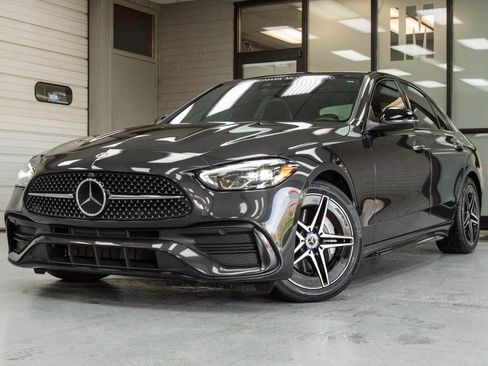 Used 2023 Mercedes-Benz C 300 Sedan image 2