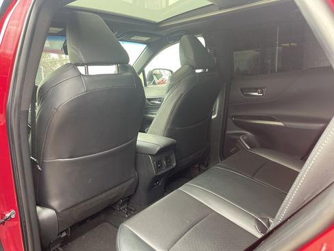 Used 2021 Toyota Venza Limited image 49