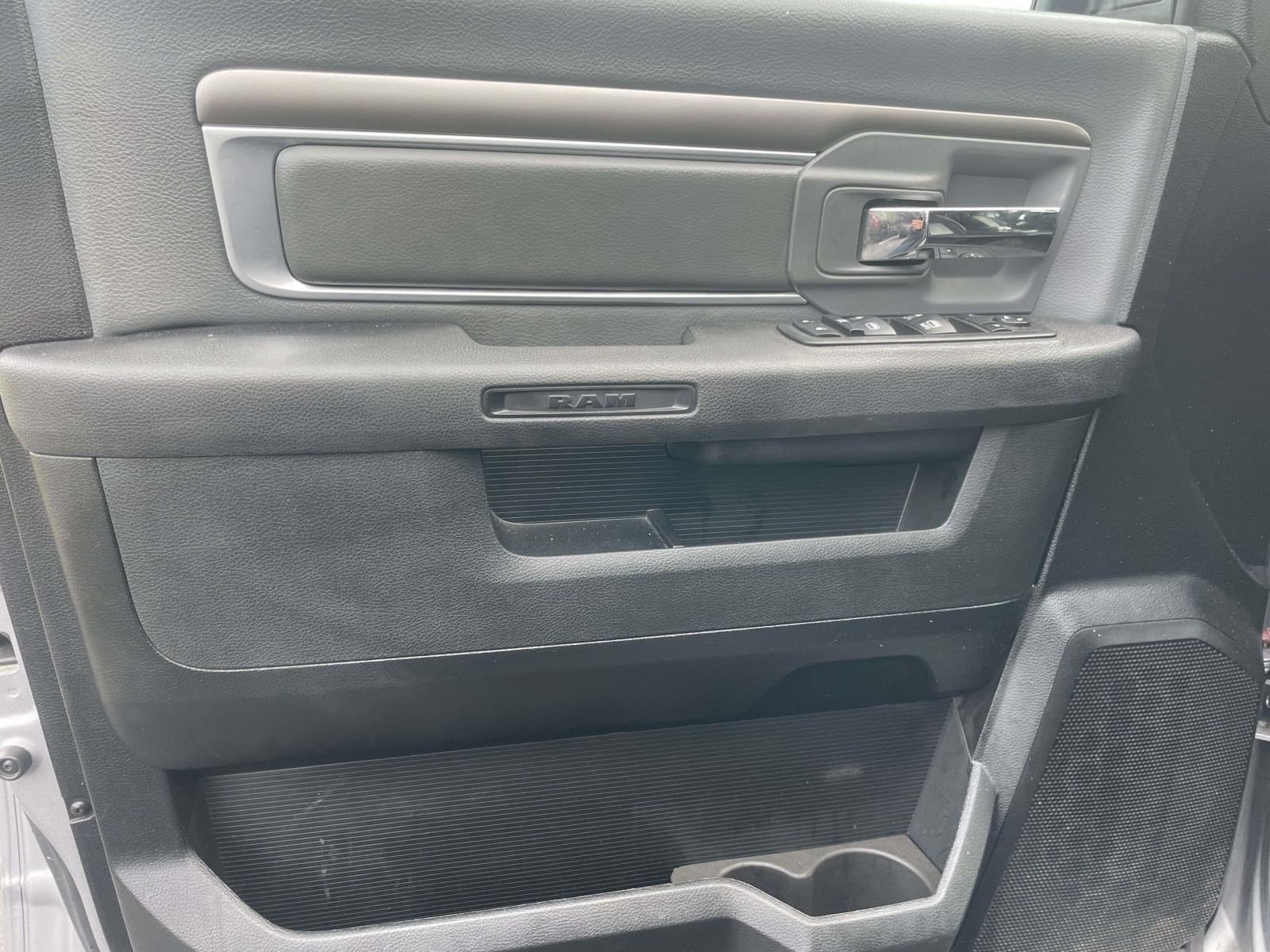 Used 2024 RAM 1500 Classic SLT AWD/4WD image 15