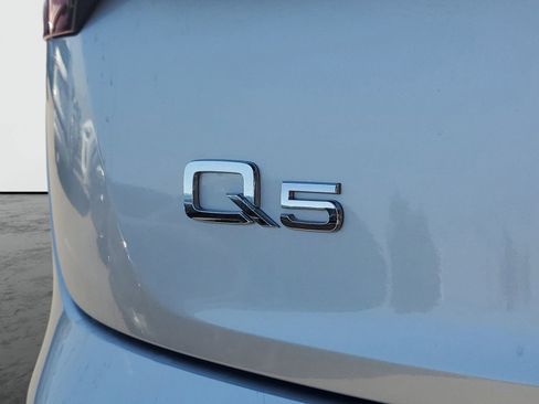 Used 2023 Audi Q5 e Premium w/ Convenience Package AWD/4WD image 6