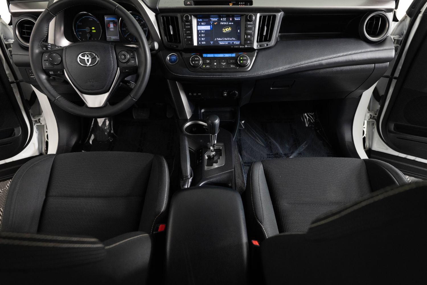 Used 2018 Toyota RAV4 XLE w/ Carpet Mat Package AWD/4WD image 37