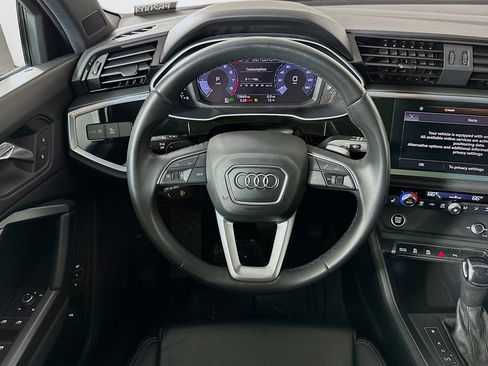 Used 2023 Audi Q3 2.0T Premium w/ Black Optic Sport Package AWD/4WD image 5