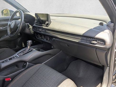 Used 2023 Honda HR-V Sport image 21