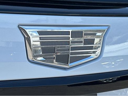 New 2026 Cadillac Escalade Platinum Sport w/ LPO, ONYX Package AWD/4WD image 4