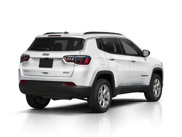 Used 2025 Jeep Compass Latitude w/ Altitude Special Edition AWD/4WD image 4