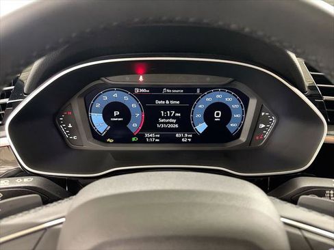 Certified 2025 Audi Q3 2.0T Premium w/ Convenience Package image 10