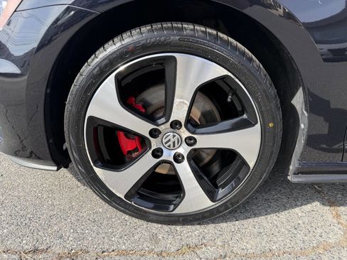 Used 2016 Volkswagen GTI S image 11