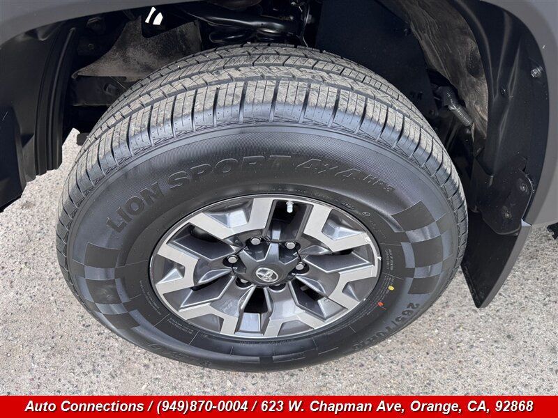 Used 2021 Toyota Tacoma TRD Off-Road w/ Technology Package AWD/4WD image 39