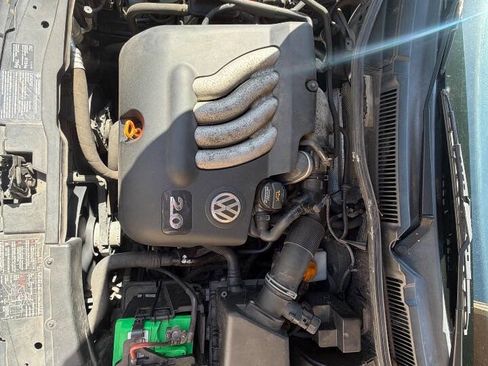 Used 2005 Volkswagen Jetta GLS image 36